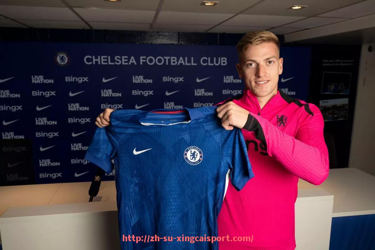 杏彩体育-法甲射手战术配合案例分析：进攻体系核心机制