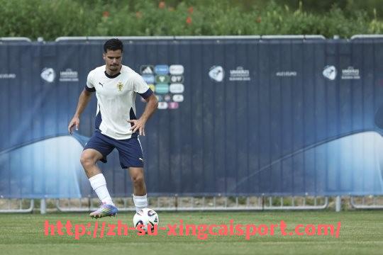 杏彩体育-2021年雄鹿队在字母哥的带领下完成半个世纪来的总冠军梦想